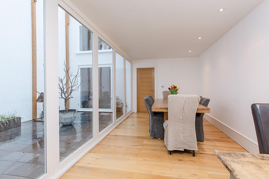 1f Dora Road-Din.jpg
