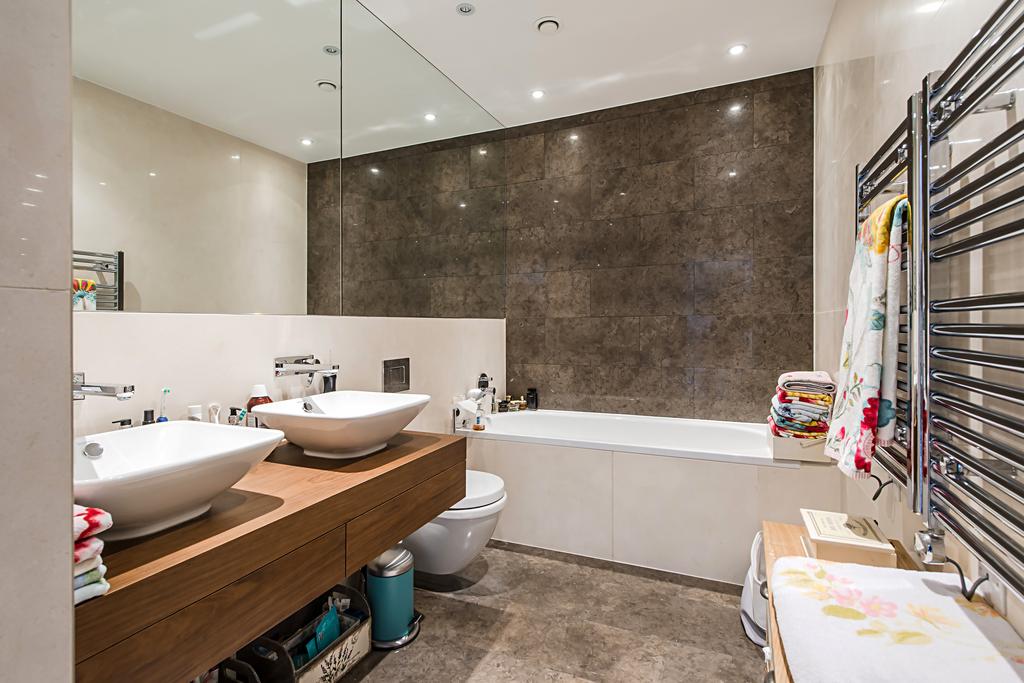 1f Dora Road-Bath.jp