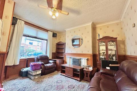 3 bedroom end of terrace house for sale, Pilling Street, Leigh