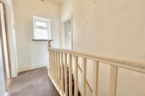 3 bedroom end of terrace house for sale, Pilling Street, Leigh