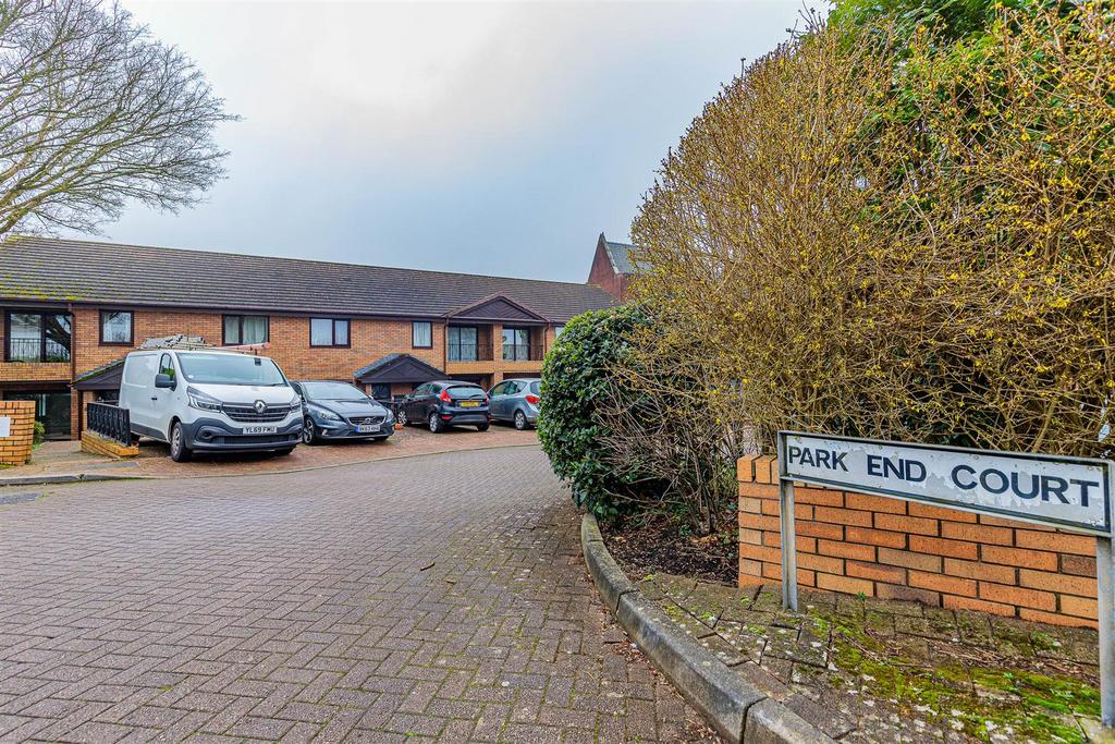1 Park End Court (10 of 15).jpg