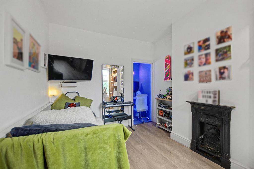 Bedroom 2 1.jpeg