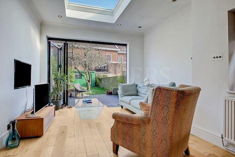 undefined, Kings Road, London, NW10
