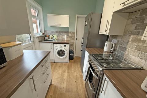 2 bedroom flat for sale, Salisbury Avenue, North Shields