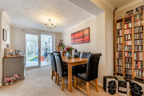 3 bedroom semi-detached house for sale, Plains Avenue, Maidstone