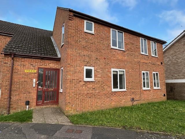 2 bed flat to rent Tenterton Avenue, Southampton