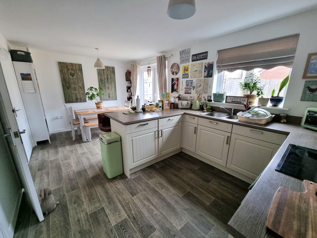 Kitchen/Dining Room