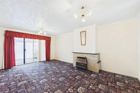 3 bedroom terraced house for sale, Skelton Road, Diss