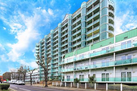 2 bedroom apartment to rent - Tower Point, 52 Sydney Road, Enfield EN2