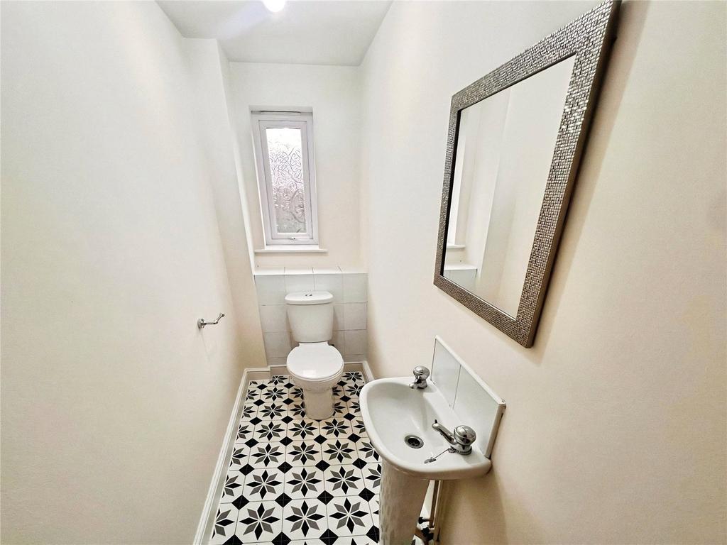 Cloakroom WC