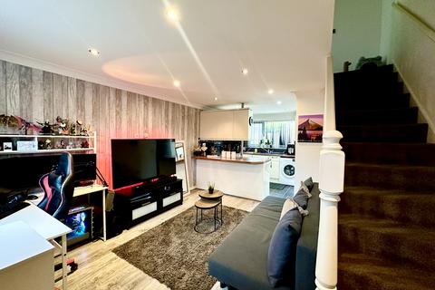 undefined, Ecclesburn Avenue, LEEDS