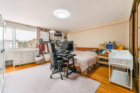 3 bedroom flat for sale, Heron Place, Marylebone, London, W1U