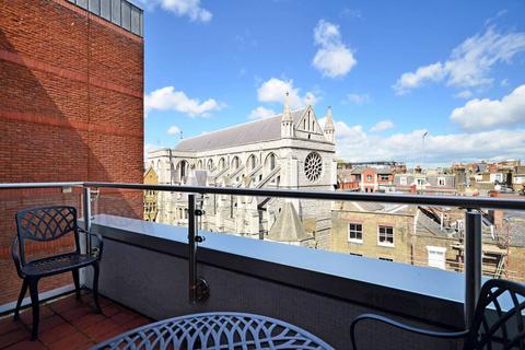 3 bedroom flat for sale, Heron Place, Marylebone, London, W1U