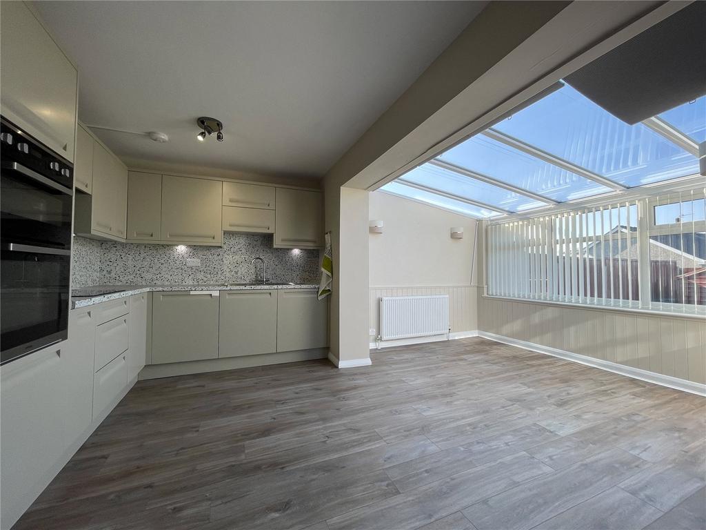 Kitchen/Conservatory