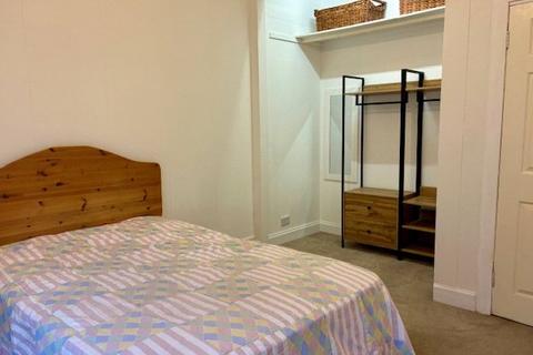 undefined, Elliot Street, Midlothian EH7
