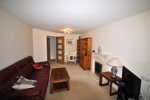 undefined, Goodes Court, Royston