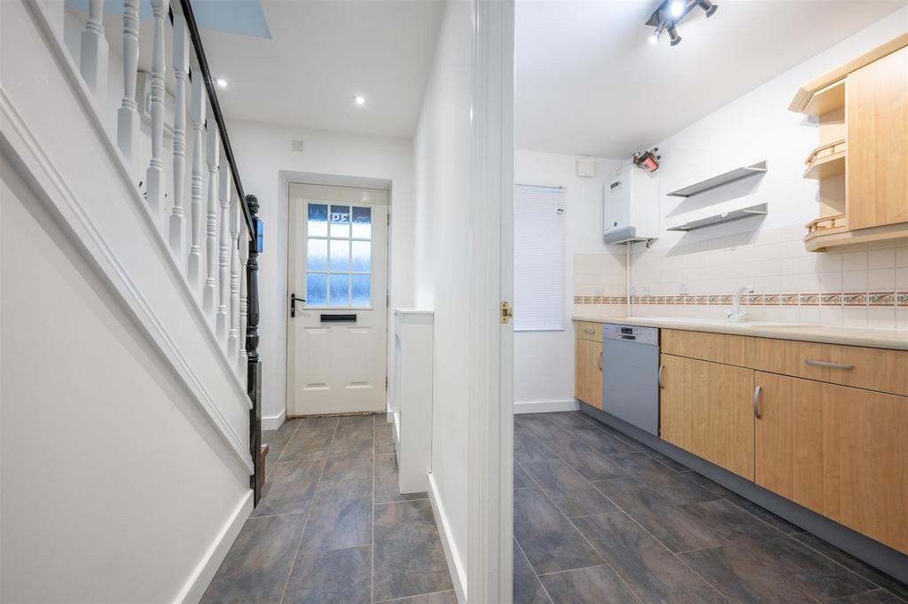 Hallway/Kitchen