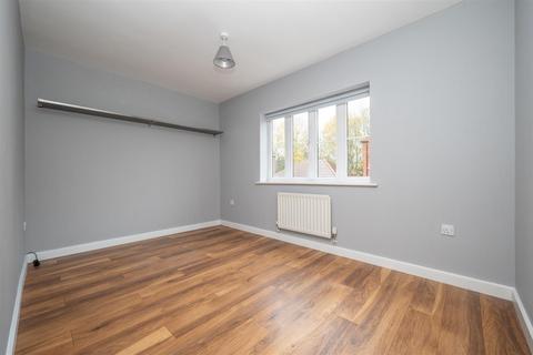 3 bedroom house to rent, Coriolanus Square, Warwick CV34