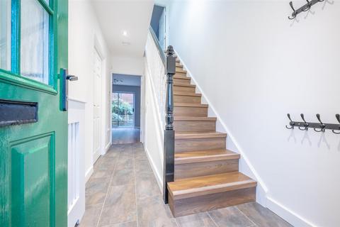 3 bedroom house to rent, Coriolanus Square, Warwick CV34
