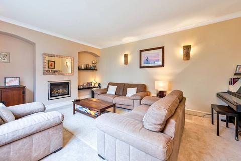 undefined, West Byfleet, West Byfleet, KT14