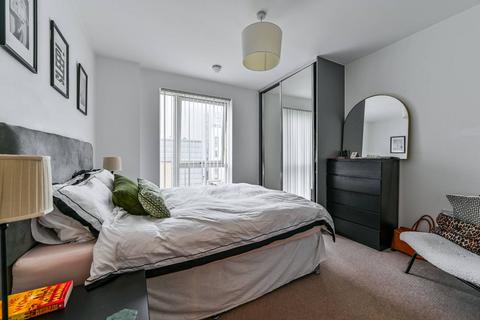 Vitruvian Court, E14, Limehouse, London, E14