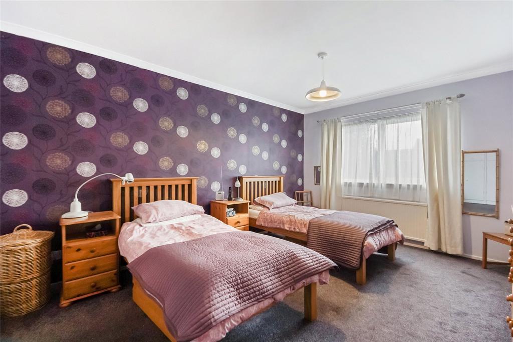 Bedrooom 1
