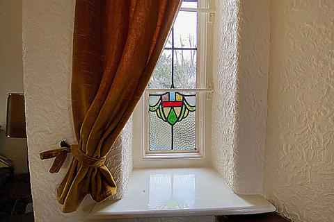 3 bedroom detached house for sale, 132 Birch Avenue, Chadderton, Oldham, OL1 2QU