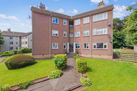 2 bedroom flat to rent - Alexander Avenue, Eaglesham, East Renfrewshire, G76 0DZ