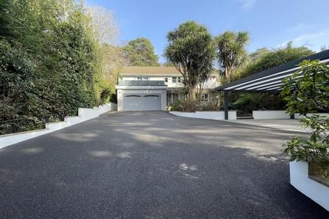 4 bedroom detached house for sale, Queens Park Avenue