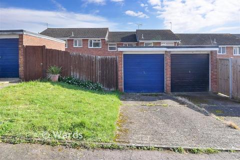 3 bedroom terraced house for sale, Hampton Road, Vinters Park, Maidstone, Kent