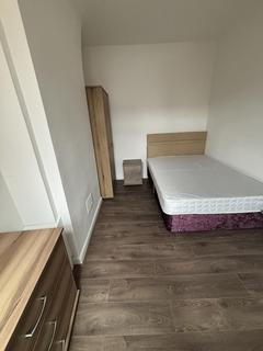 4 bedroom terraced house to rent, Caythorpe Street, M14 4UD