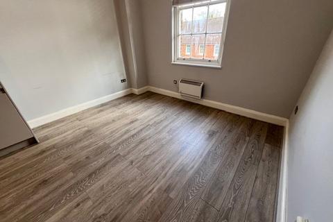 1 bedroom flat to rent, Barton Mill Road, CANTERBURY