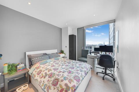 1 bedroom flat for sale, Landmark East, Marsh Wall London E14