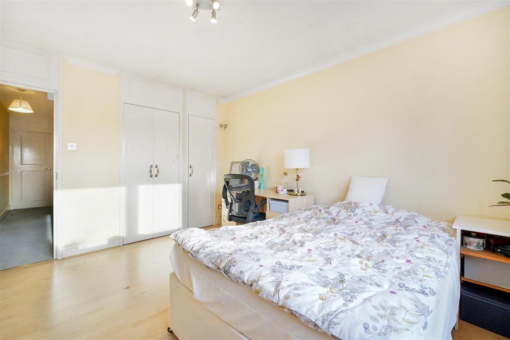 Everington Street - RBR6d Isz Rt3 Jr BTl Ol I8.jpg