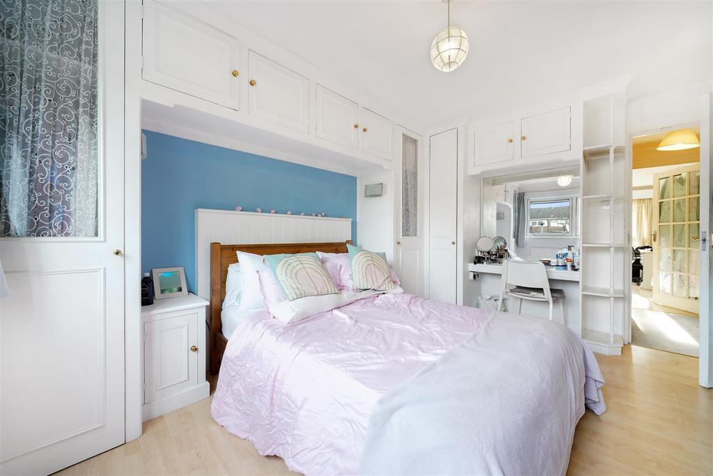 Everington Street - v SQbscpr5v3 OWr Xr4hqq.jpg