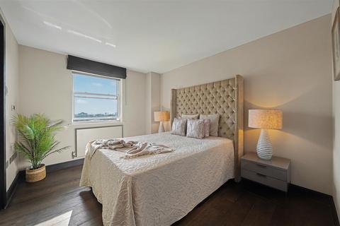 3 bedroom apartment to rent, Boydell Court, St Johns Wood Park, NW8