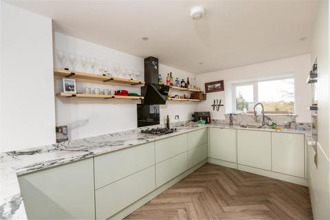 4 bedroom semi-detached house for sale, Frederick Place, Llansamlet, Swansea