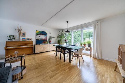 5 bedroom end of terrace house for sale, Guibal Road, London, SE12