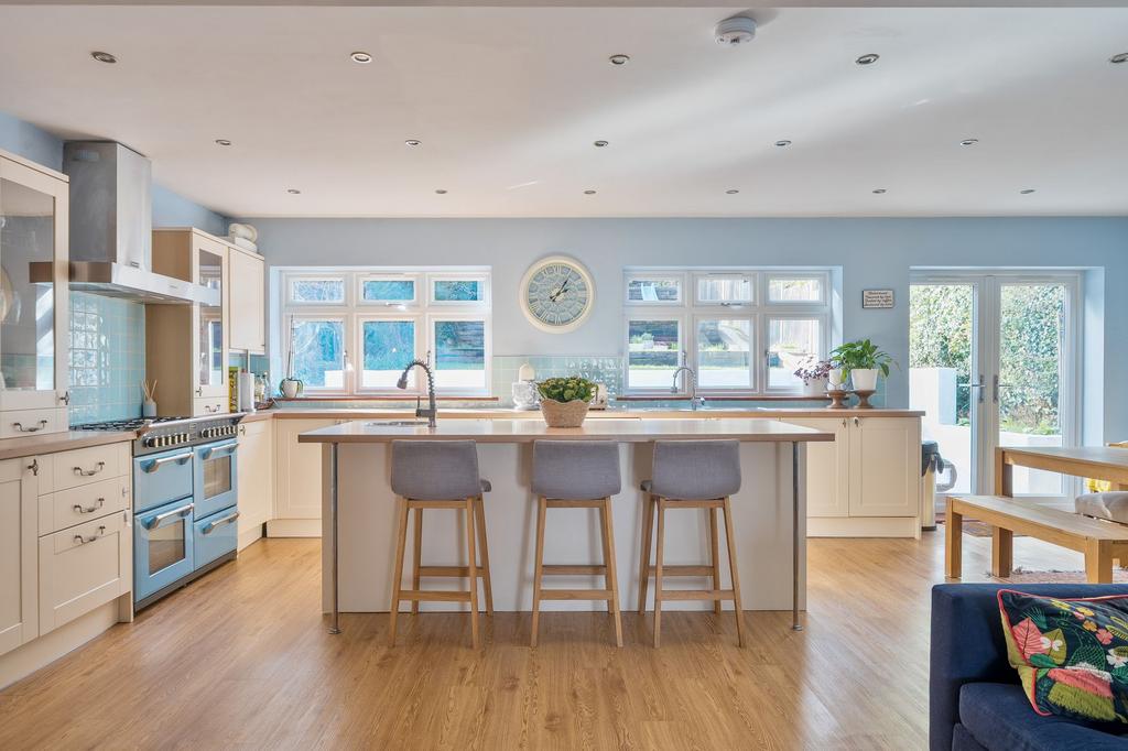 Kitchen / Breakfast Room