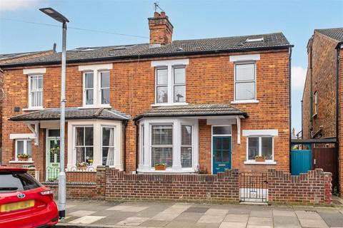 Pembroke Street, Bedford