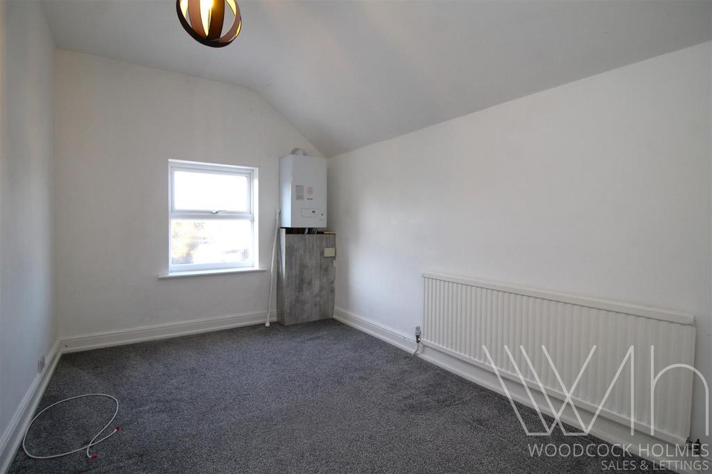 Bedroom 3 .JPG