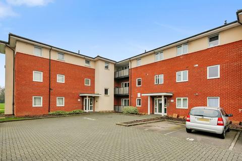 2 bedroom flat for sale - Medici Close, Ilford IG3