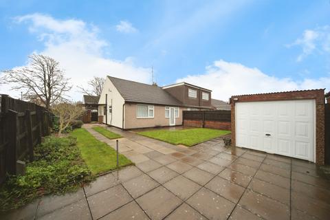 2 bedroom semi-detached bungalow for sale, Gooseberry Hill, Luton