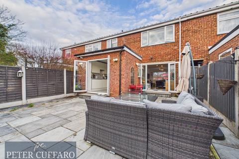 3 bedroom terraced house for sale, Abbotts Way, Ware SG12