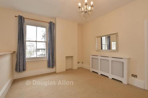 1 bedroom flat for sale, Headley Chase, Brentwood CM14