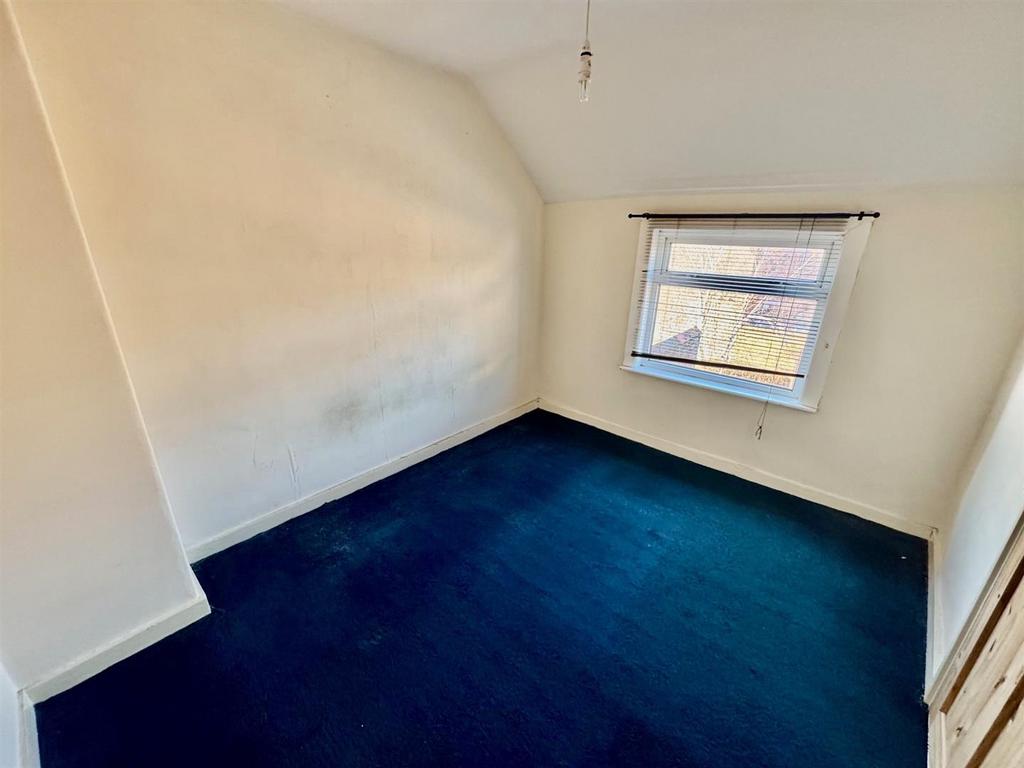 Bedroom 2.jpg