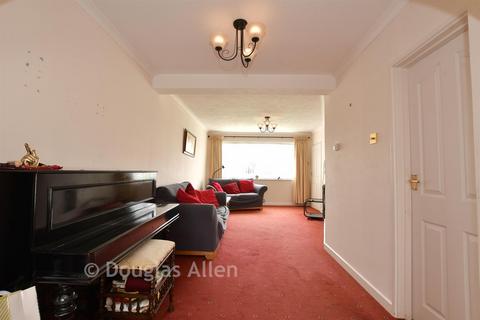 4 bedroom semi-detached house for sale, Mountnessing Road, Billericay CM12