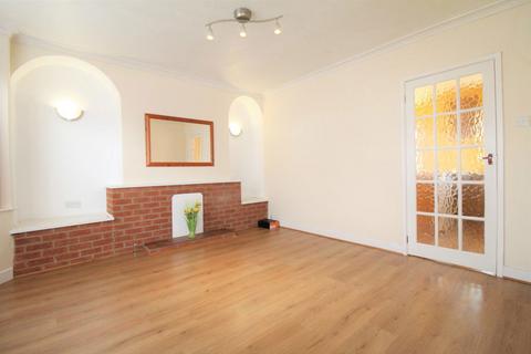 2 bedroom terraced house to rent, Barrydale Avenue, Beeston, Nottingham, NG9 1GN