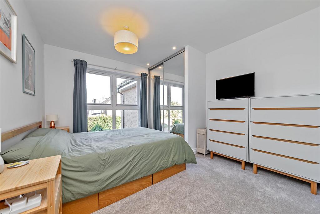 9 Verona Court-16.jpg