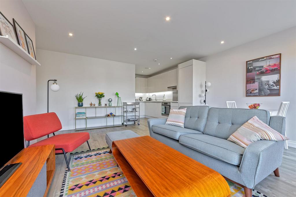 9 Verona Court-30.jpg